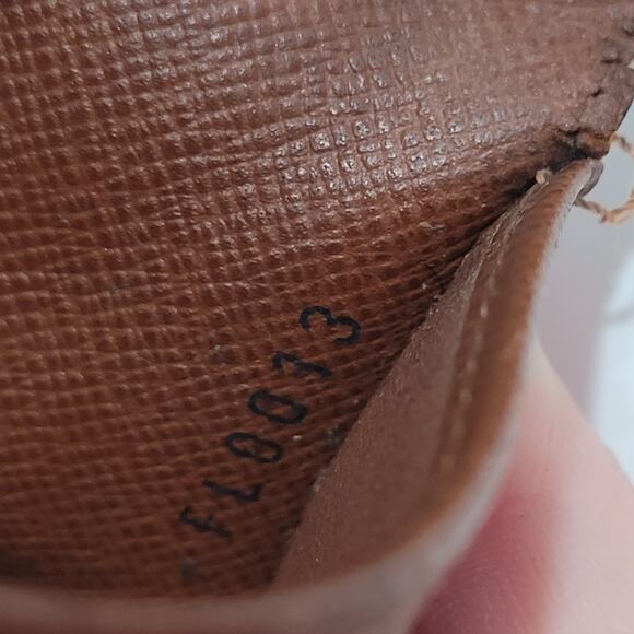 Authentic Louis Vuitton Monogram Multicles 4 Key Hooks Case Brown Small 2003 - Picture 5 of 7